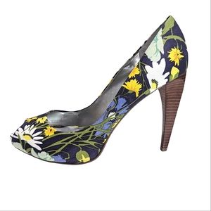 Marc Fisher floral peep toe heels 9